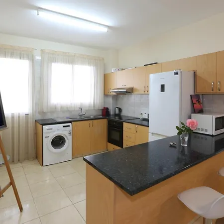 Living 2 Bdr Apartment