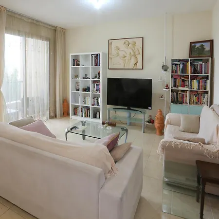 Living 2 Bdr * Paphos