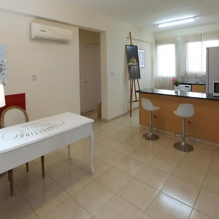 Living 2 Bdr Appartamento Paphos